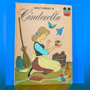 WALT DISNEY’S CINDERELLA VTG 1974 CLASSIC COLLECTIBLE HARDCOVER STORYBOOK